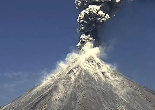 Volcán de Colima nos regala impresionantes imágenes