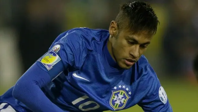 Neymar es grabado borracho en una fiesta