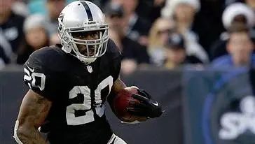 McFadden llega a los Vaqueros para suplir a DeMarco Murray