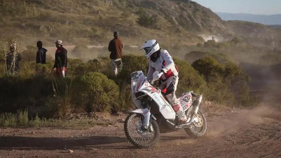 Fallece piloto del Auto moto Dakar durante competencia