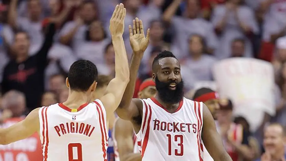 Harden da primer triunfo a Rockets sobre Clippers