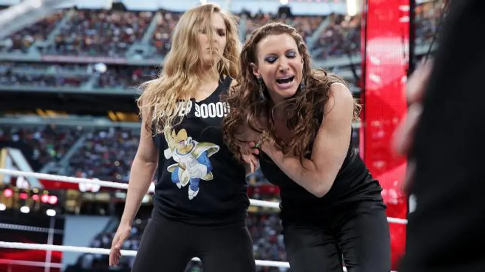 Ronda Rousey enfrentaría a Stephanie McMahon en Wrestlemania 32