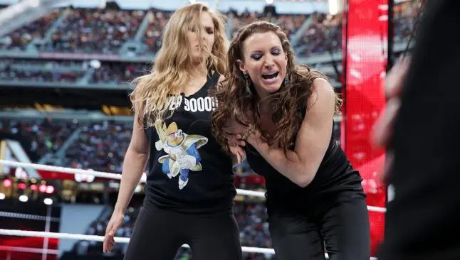 Ronda Rousey enfrentaría a Stephanie McMahon en Wrestlemania 32
