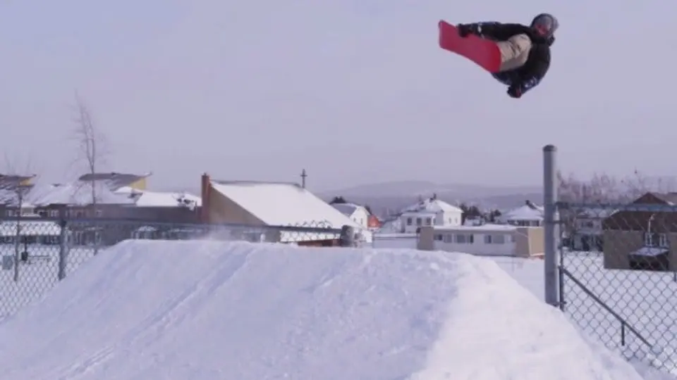 Las mejores caídas de Sebastien Toutan, el snow más callejero