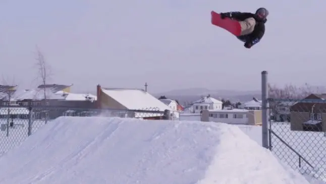Las mejores caídas de Sebastien Toutan, el snow más callejero