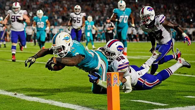 Delfines le gana la partida a Bills en duelo clave