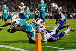 Delfines le gana la partida a Bills en duelo clave