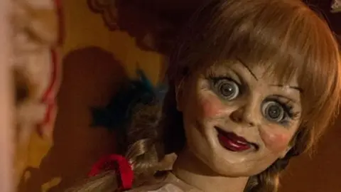 Crean broma 'diabólica' con muñeca Annabelle