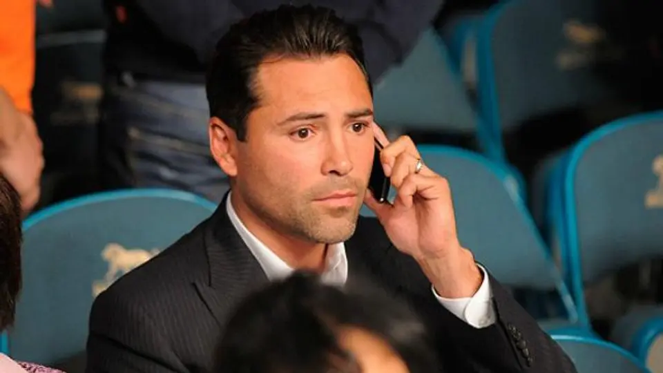 De la Hoya busca concretar pelea entre Canelo y Chávez Jr.