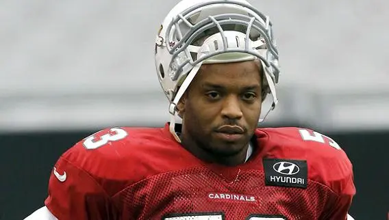 Linebacker de los Cardenales, arrestado por conducir ebrio
