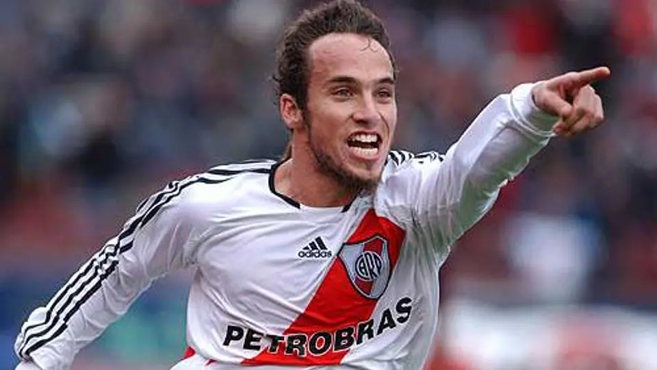Cruz Azul confirma contratación de Fernando Belluschi