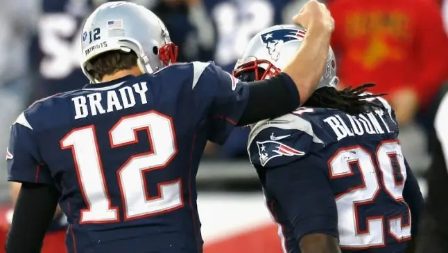 Patriotas y Empacadores chocan en duelo con olor a Super Bowl