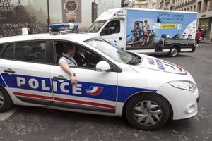 Policía dispara cerca de la meta del Tour de Francia