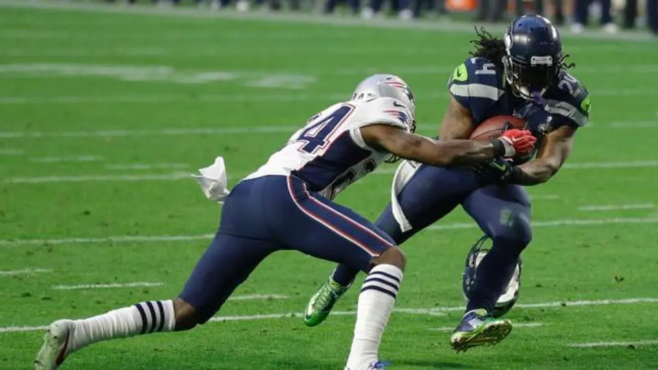 Lynch reconoce que esperaba correr en jugada crucial del SB