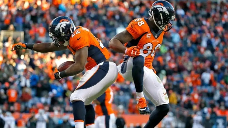 Broncos aplasta a Raiders y amarra segundo lugar de la Americana