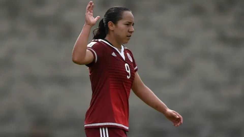 Charlyn, fuera del Tri tras declaraciones contra Cuéllar