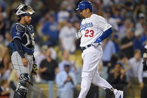 Adrián González, líder de carreras impulsadas en la Nacional