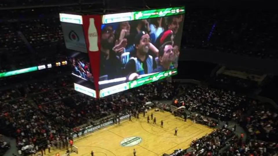 Marco Fabián, abucheado en el juego de la NBA en México