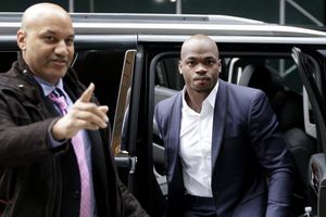 Rechazan apelación de Adrian Peterson y seguirá suspendido