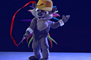 Pachi enseña los pasos del 'baile de la victoria'