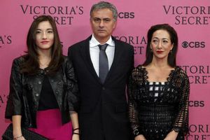 Mourinho se escapa al Victoria's Secret Fashion Show
