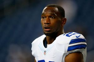 Corredor de Dallas, detenido por robar un perfume y ropa interior