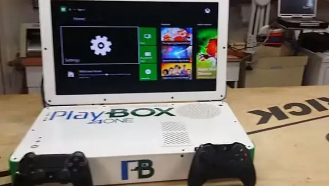 Joven combina el Play Station 4 y el XBox One en una consola