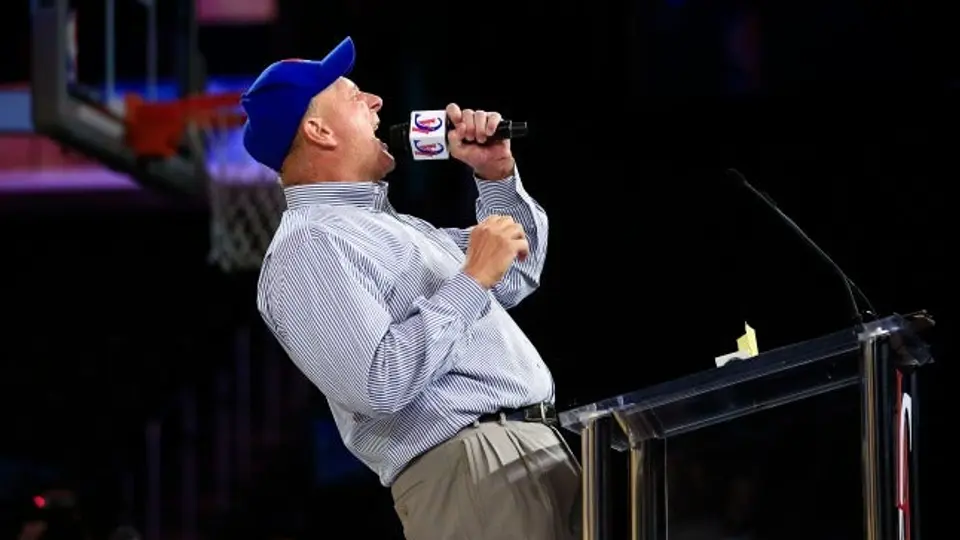 Steve Ballmer se presenta como dueño de los Clippers