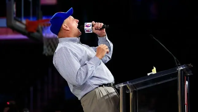 Steve Ballmer se presenta como dueño de los Clippers