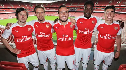 Arsenal revela su camiseta para la próxima temporada