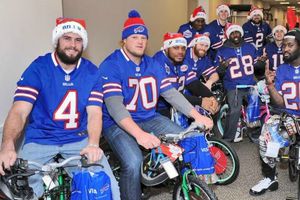 Bills agradecen con pizza a Detroit por prestar su estadio