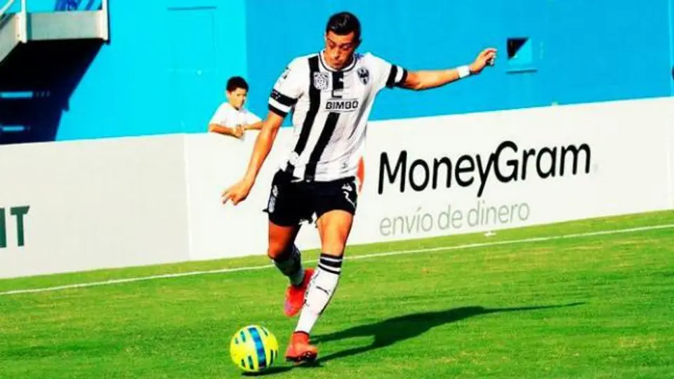 De la mano de Funes Mori, Rayados supera a Chivas