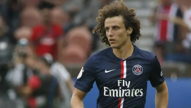 David Luiz quiere esperar hasta casarse para tener sexo