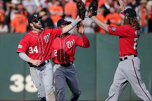 Nacionales se mantiene con vida en la serie contra Gigantes