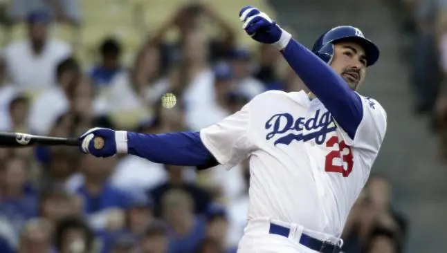 Adrián González brilla en triunfo de Dodgers