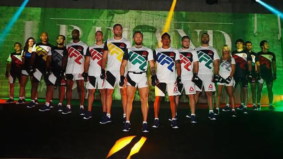 Cain y 'Pantera' presumen 'UFC Fight Kit' de México