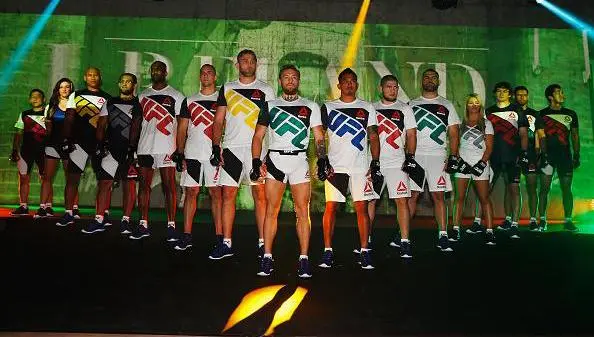 Cain y 'Pantera' presumen 'UFC Fight Kit' de México