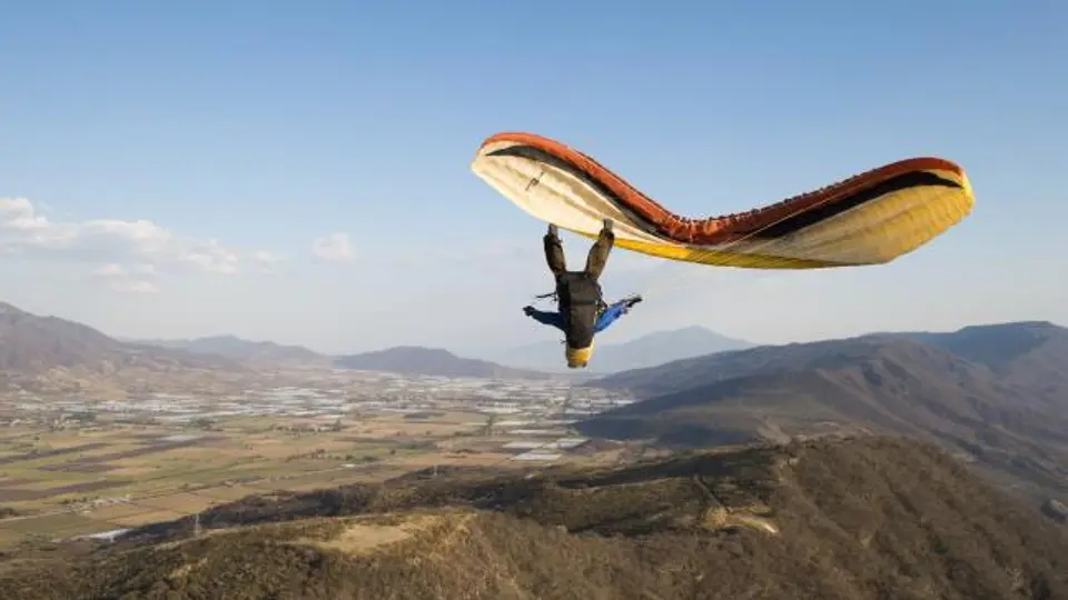Fotógrafo capta la pasión de deportistas extremos mexicanos