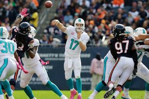 Tannehill guía victoria de Miami sobre Chicago