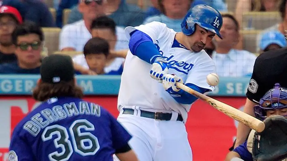 Adrián González termina como líder de impulsadas en MLB