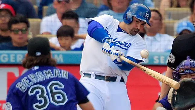 Adrián González termina como líder de impulsadas en MLB