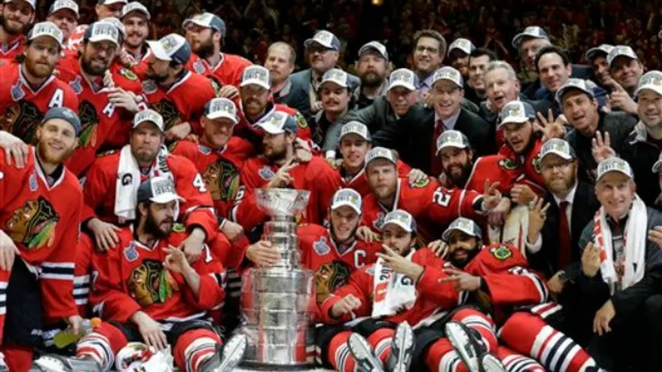 Blackhawks conquista por tercera vez en seis años la Copa Stanley
