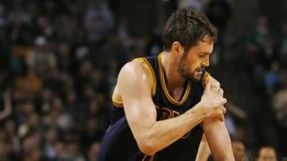 Cavs sufren la baja de Kevin Love el resto de postemporada