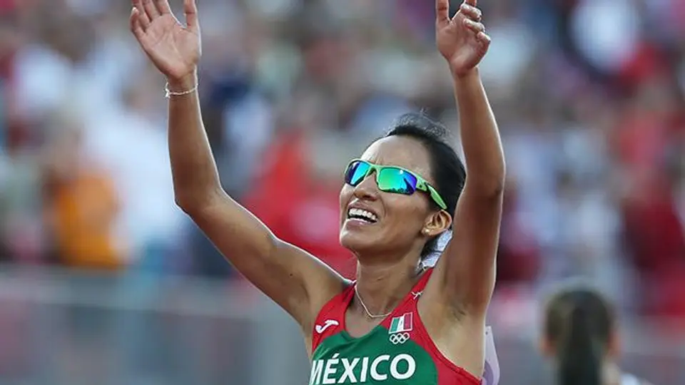 Brenda Flores logra récord panamericano y medalla de Oro