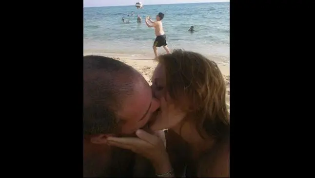 Pareja pide ayuda en redes sociales y terminan 'trolleados'