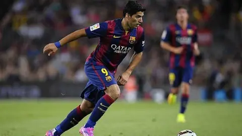 Lanzan apuesta sobre posible mordida de Suárez en el Clásico