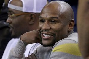 Mayweather Jr., abucheado en los Playoffs de la NBA