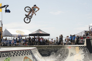 Bowl del Vans US Open vibró con ejecuciones de BMX