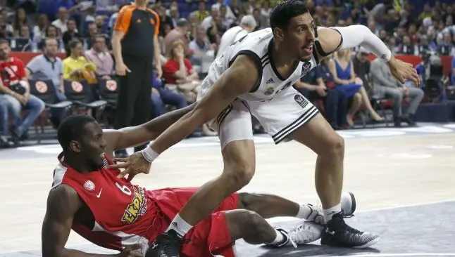 Ayón, campeón con Real Madrid en Euroliga