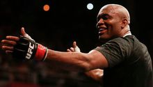 Dana White compara caso de Silva con Armstrong